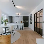 Casiola - Modern 3-bedroom With Family-friendly Touches * Oostende