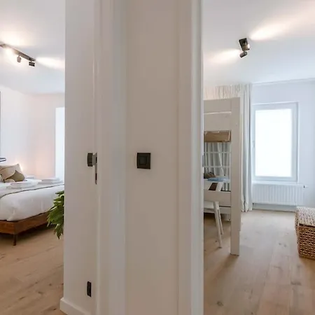 Appartement Casiola - Modern 3-bedroom With Family-friendly Touches