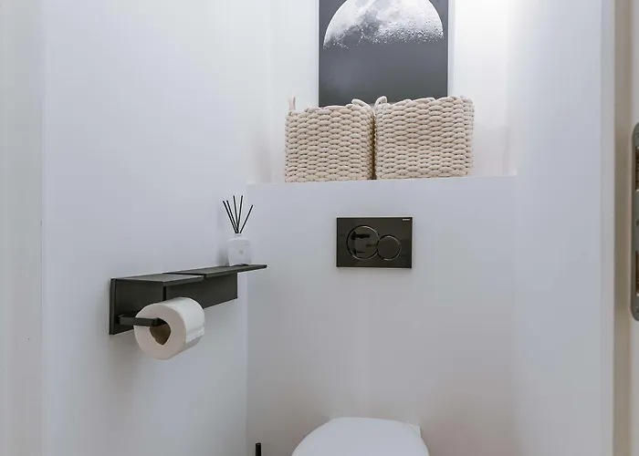 Casiola - Modern 3-bedroom With Family-friendly Touches Apartment