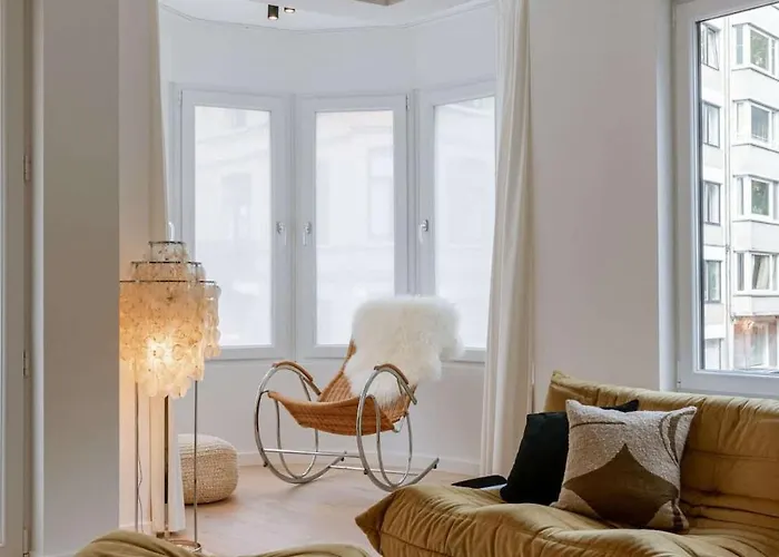 Casiola - Modern 3-bedroom With Family-friendly Touches *