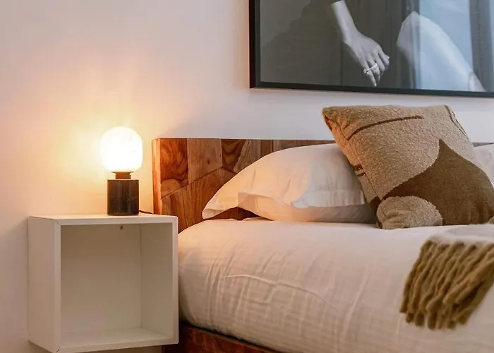 Casiola - Modern 3-bedroom With Family-friendly Touches Apartment