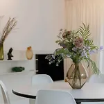 Apartamento Casiola - Modern 3-bedroom With Family-friendly Touches
