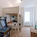 Apartamento Casiola - Modern 3-bedroom With Family-friendly Touches *