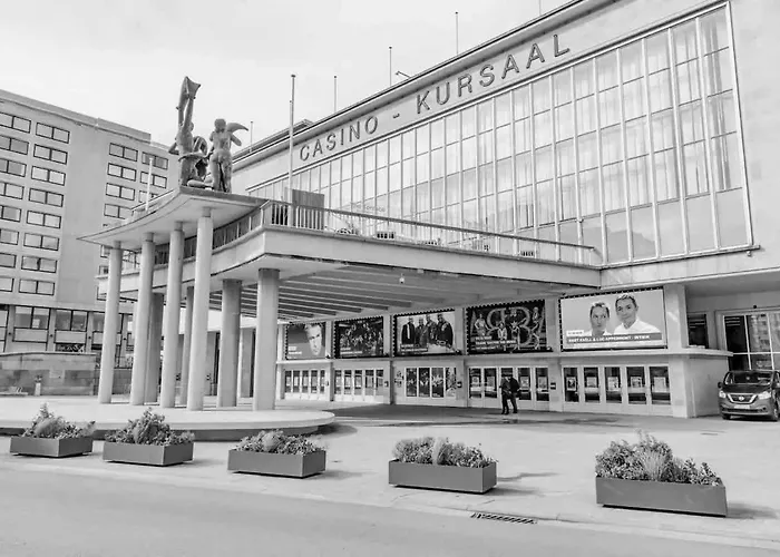 Casiola - Modern 3-bedroom With Family-friendly Touches Apartment