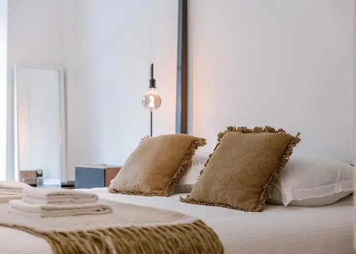 Casiola - Modern 3-bedroom With Family-friendly Touches Apartment